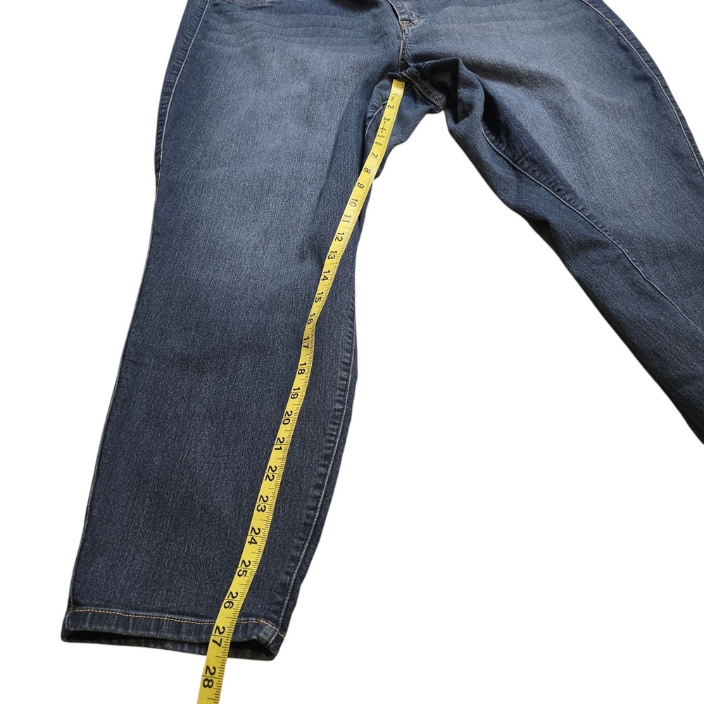 Torrid Women's Denim Mid-Wash Button High Rise Jeggings 26R or 4X - Picture 12 of 12